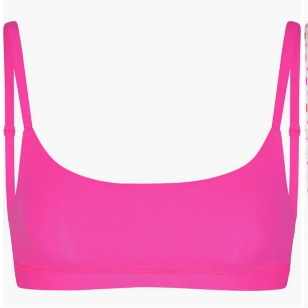 Skims Fits Everybody Scoop Bralette  FUCHSIA